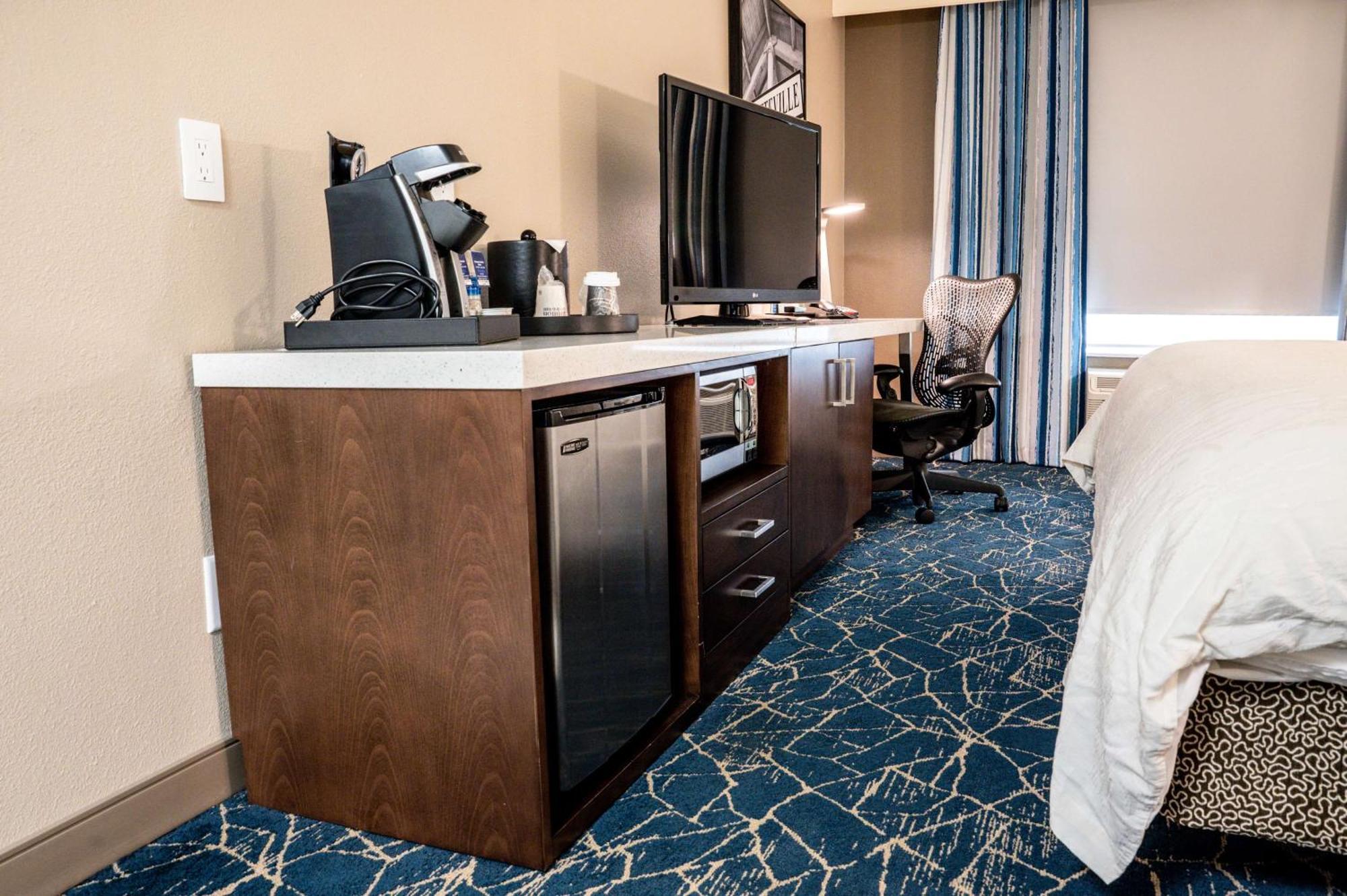 Hilton Garden Inn Fayetteville/Fort Bragg Exterior foto